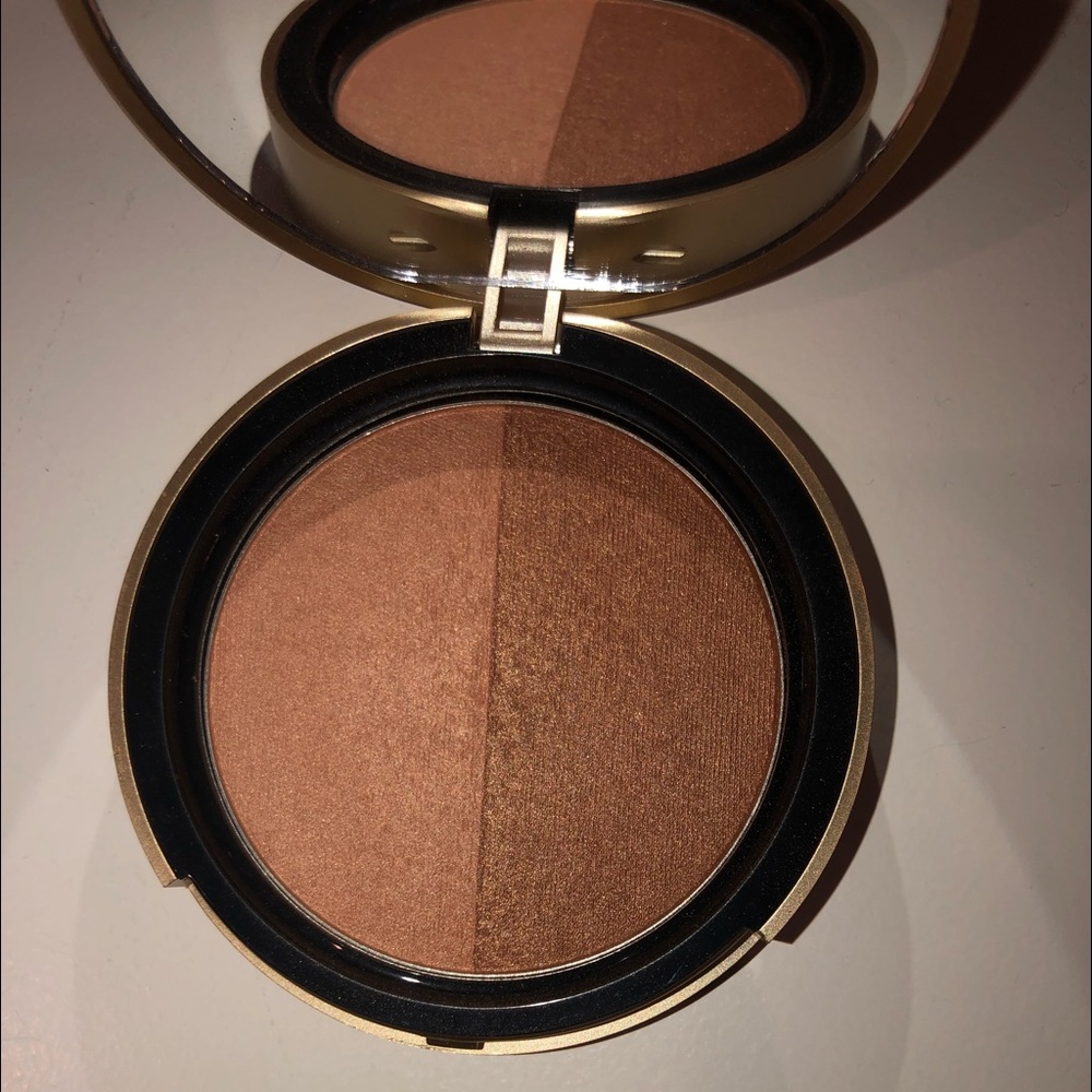 Too Faced bronzer and highlighter duo